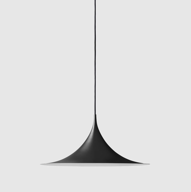 Suspension en métal noir 30 cm Semi - Gubi - The Cool Republic