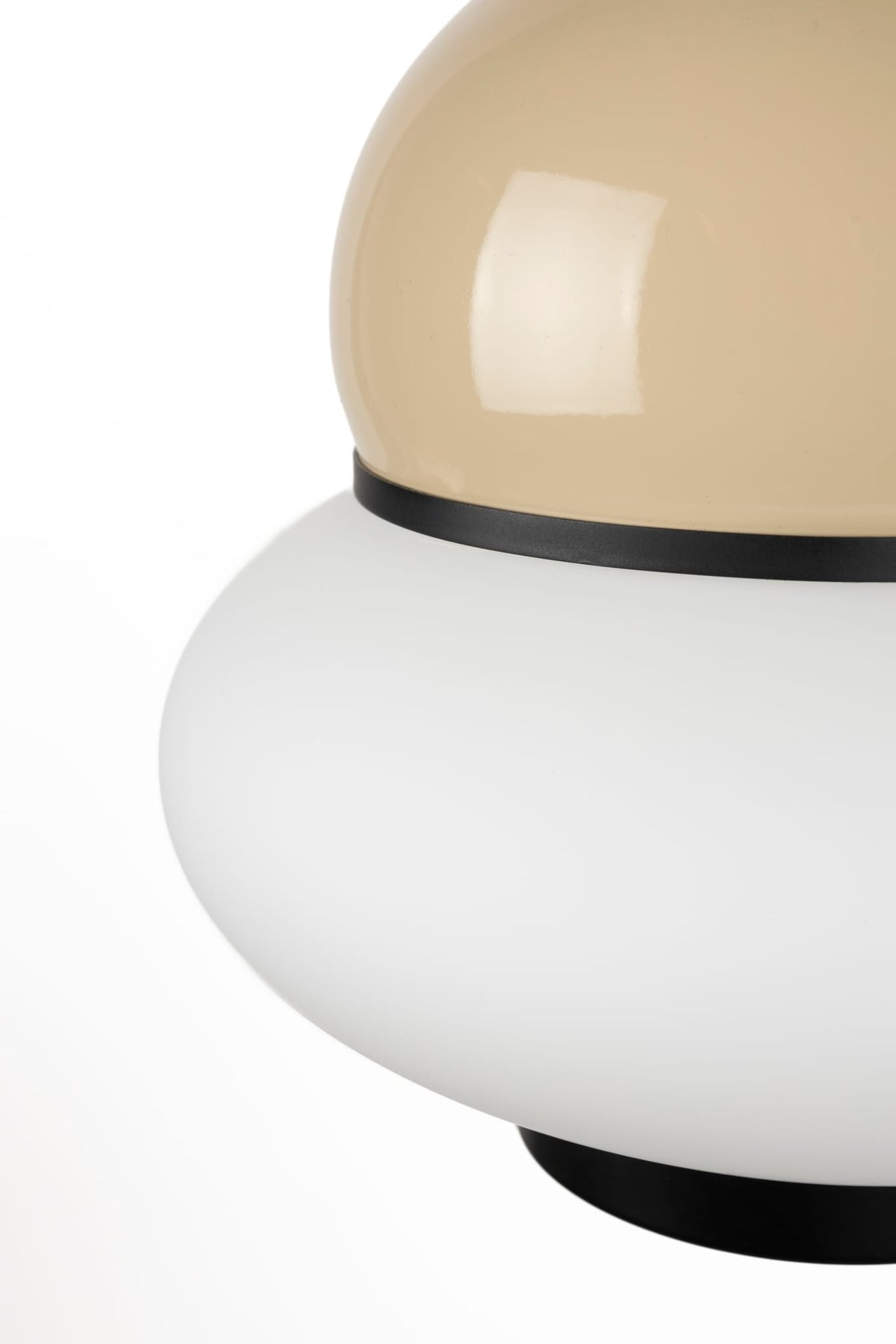 Suspension en métal noir et verre opalin beige 26cm Bumble - Zuiver — vue 5
