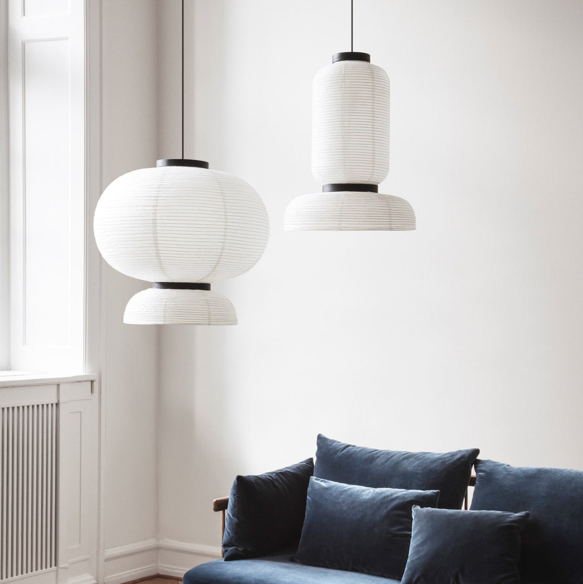 Suspension en papier blanc ivoire 70cm Formakami JH5 - &tradition - The Cool Republic