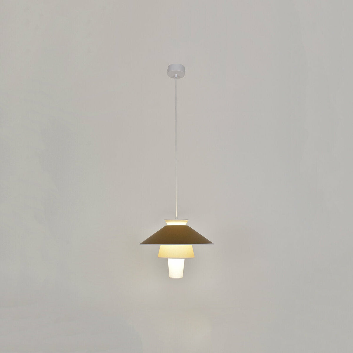 Suspension en papier murano et céramique ocre 40 cm Ruche - Market set - The Cool Republic
