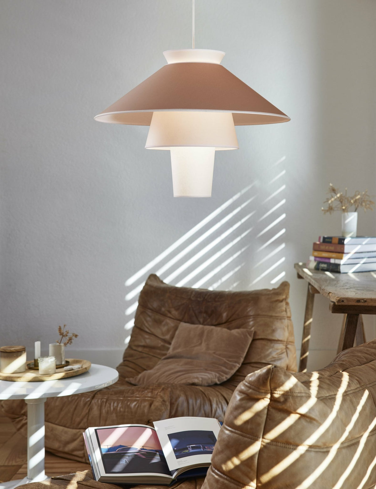 Suspension en papier murano et céramique rose 58 cm Ruche - Market set - The Cool Republic