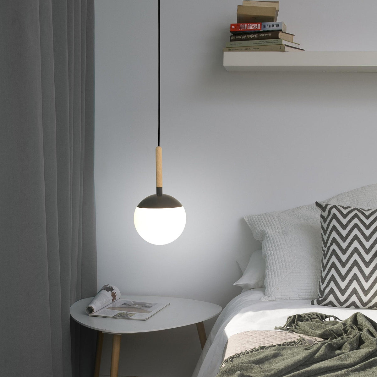 Suspension en verre gris Mine - Faro Barcelona - The Cool Republic