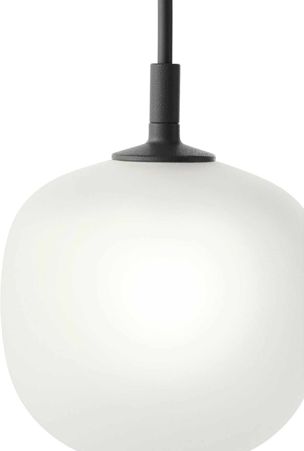 Suspension en verre noire 12 cm Rime - Muuto - The Cool Republic