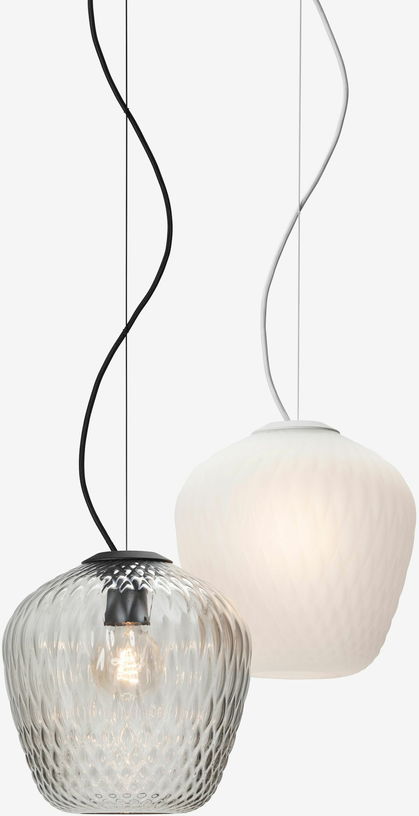 Suspension en verre soufflé gris Blown SW3 - &tradition - The Cool Republic