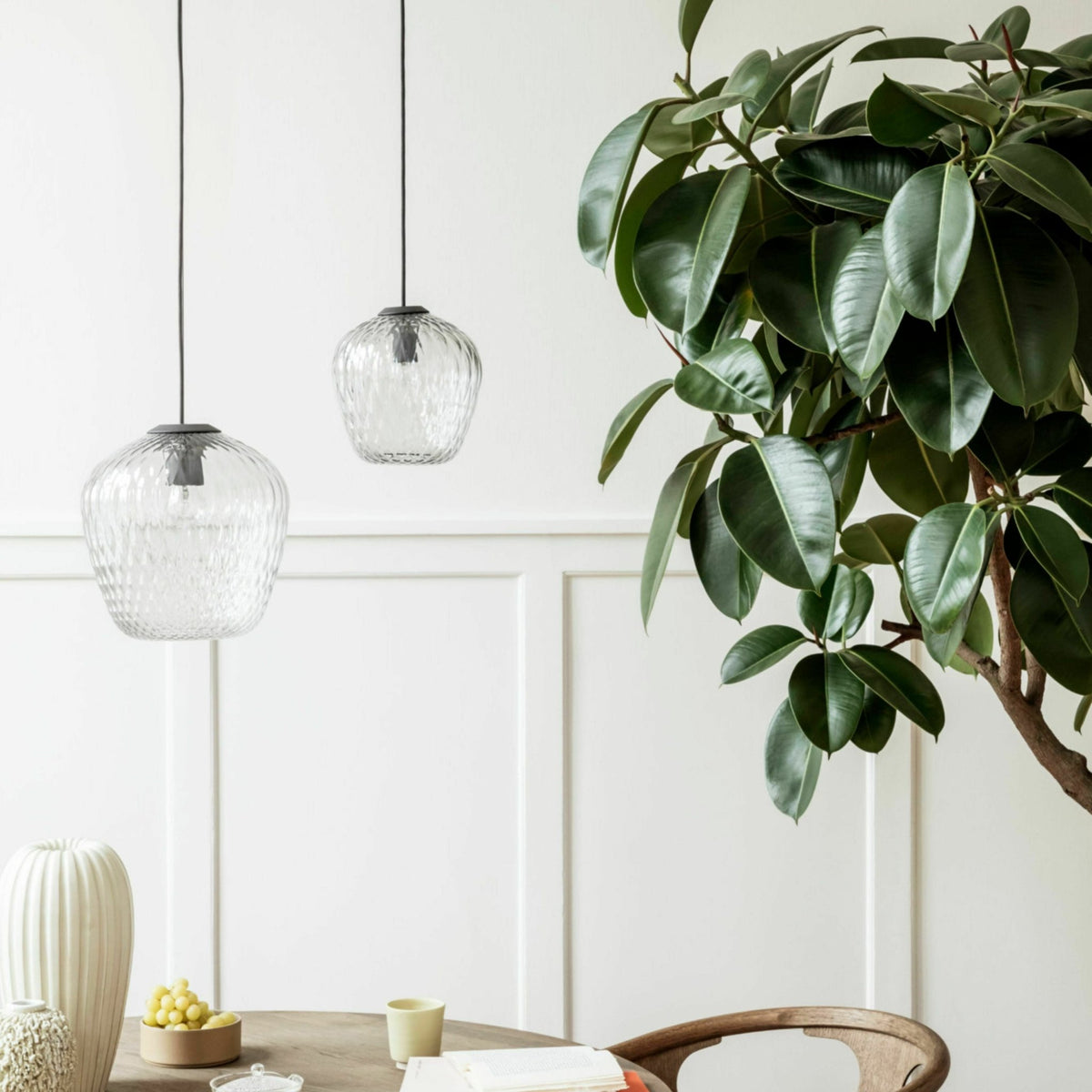 Suspension en verre soufflé gris Blown SW3 - &tradition - The Cool Republic
