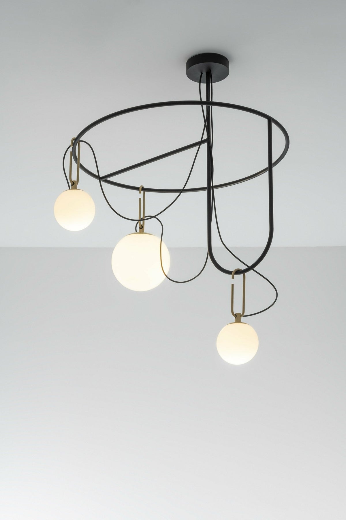 NH S4 Circular blown glass suspension - Artemide - The Cool Republic