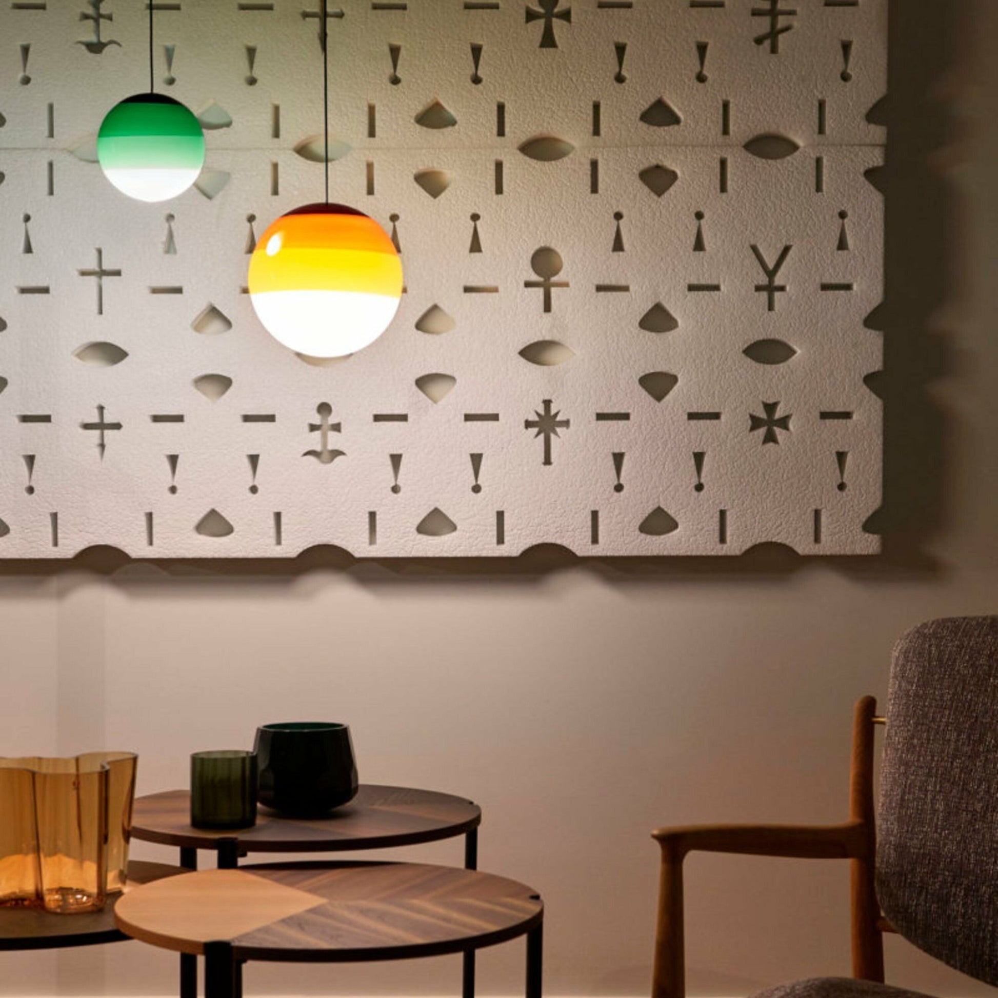 Suspension globe 20 cm blanc Dipping Light - Marset - The Cool Republic