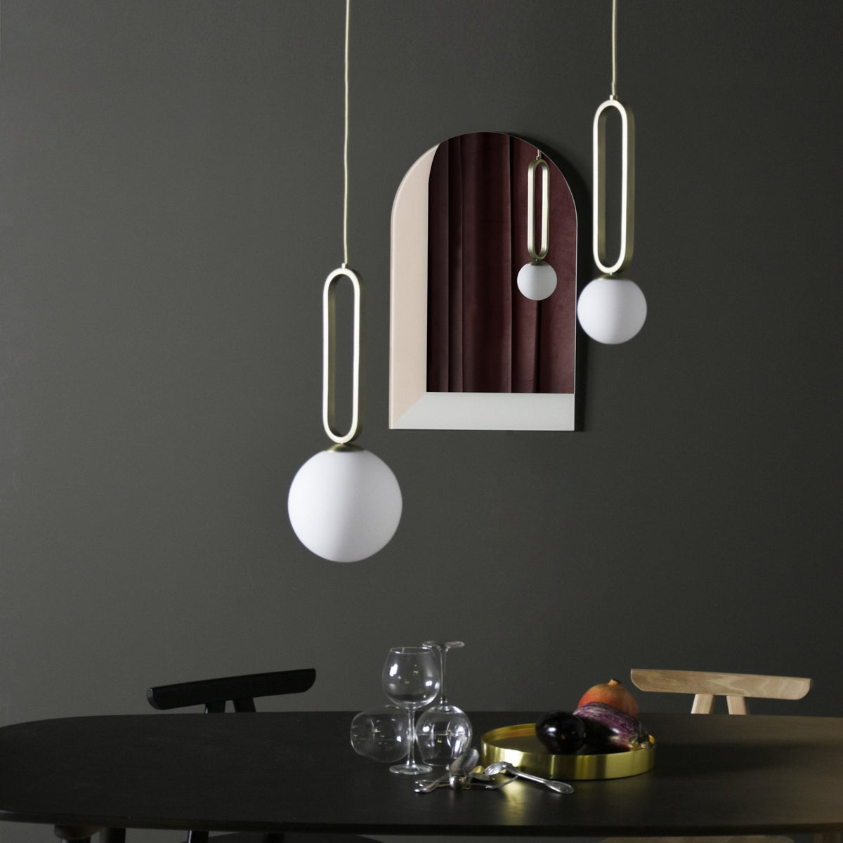 Suspension globe en laiton doré Cime - ENO Studio - The Cool Republic