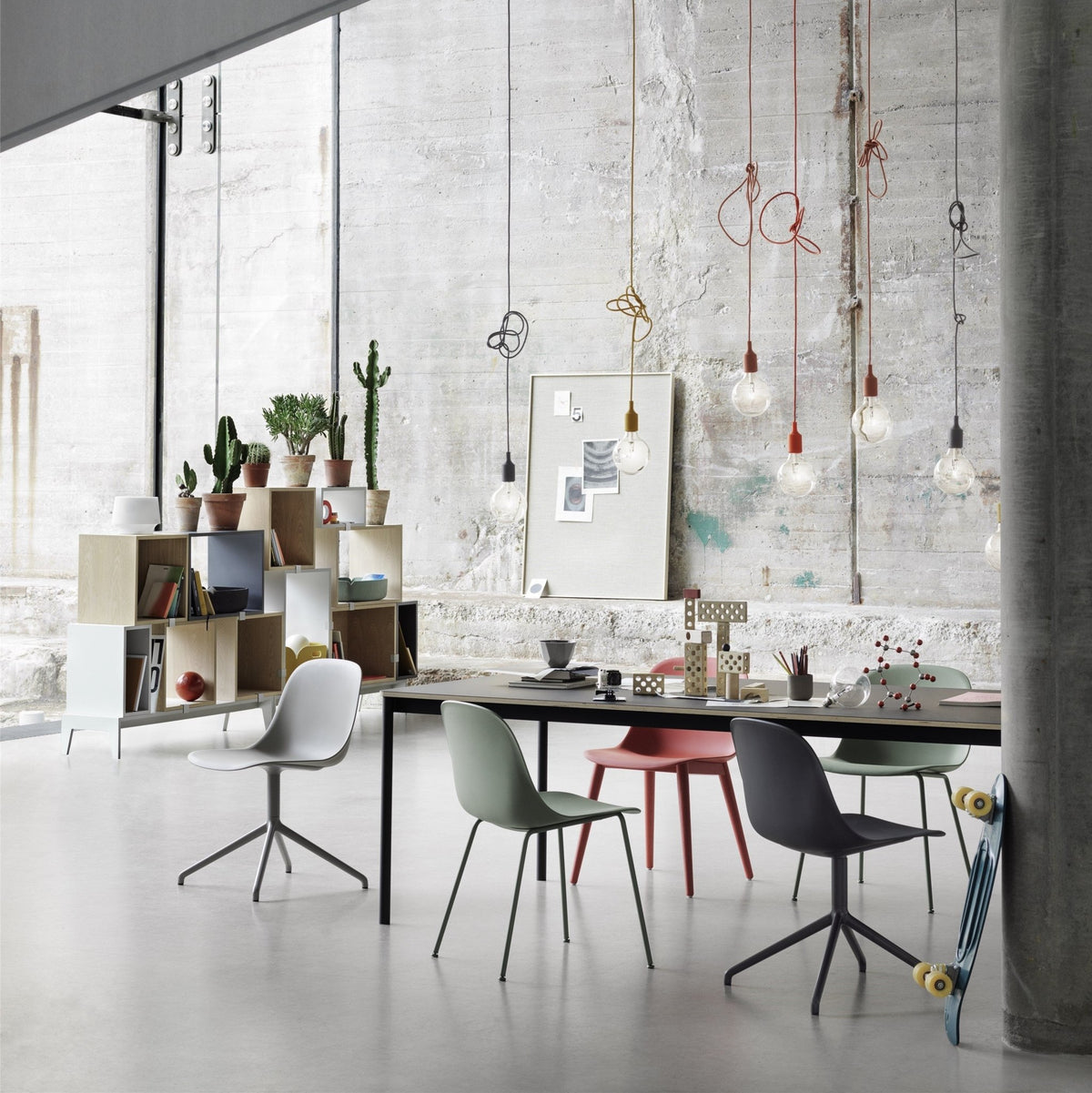 Suspension gris clair E27 - Muuto - The Cool Republic