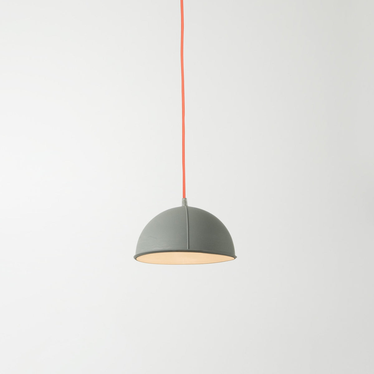 Suspension grise et orange Pop 1 - In-es.artdesign - The Cool Republic