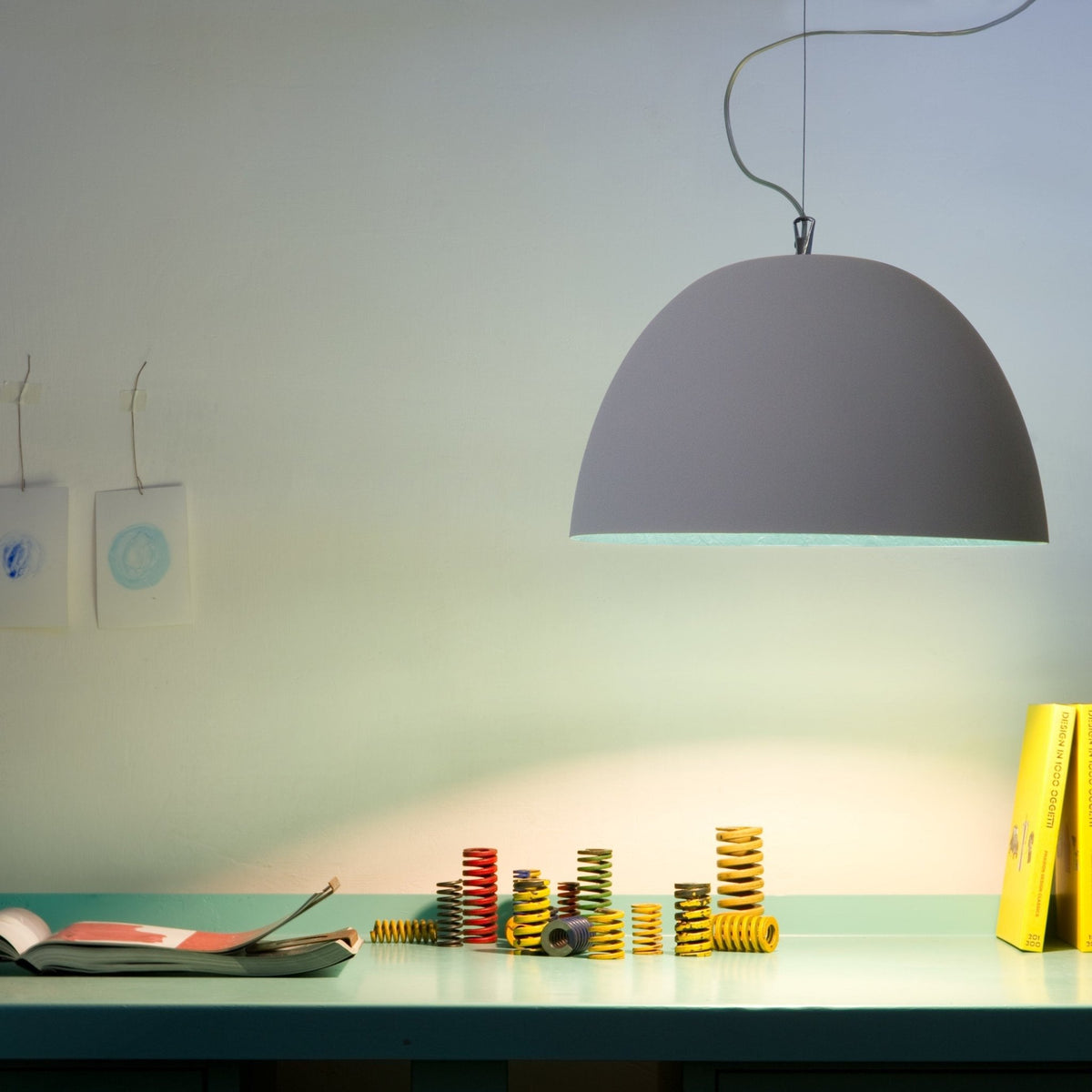 Suspension grise et rouge H20 Cemento - In-es.artdesign - The Cool Republic