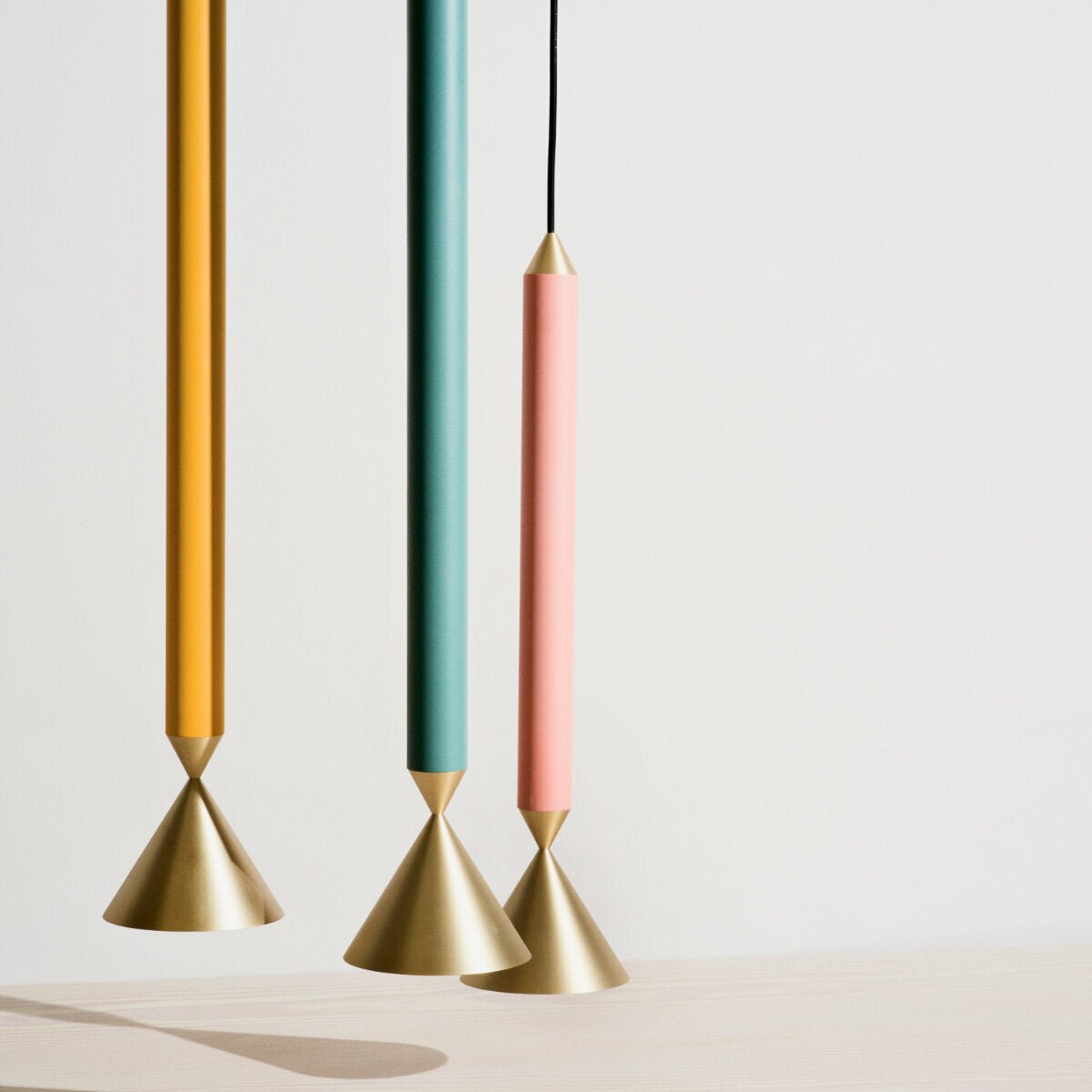 Suspension laiton poli rose corail Apollo 39 - Pholc - The Cool Republic