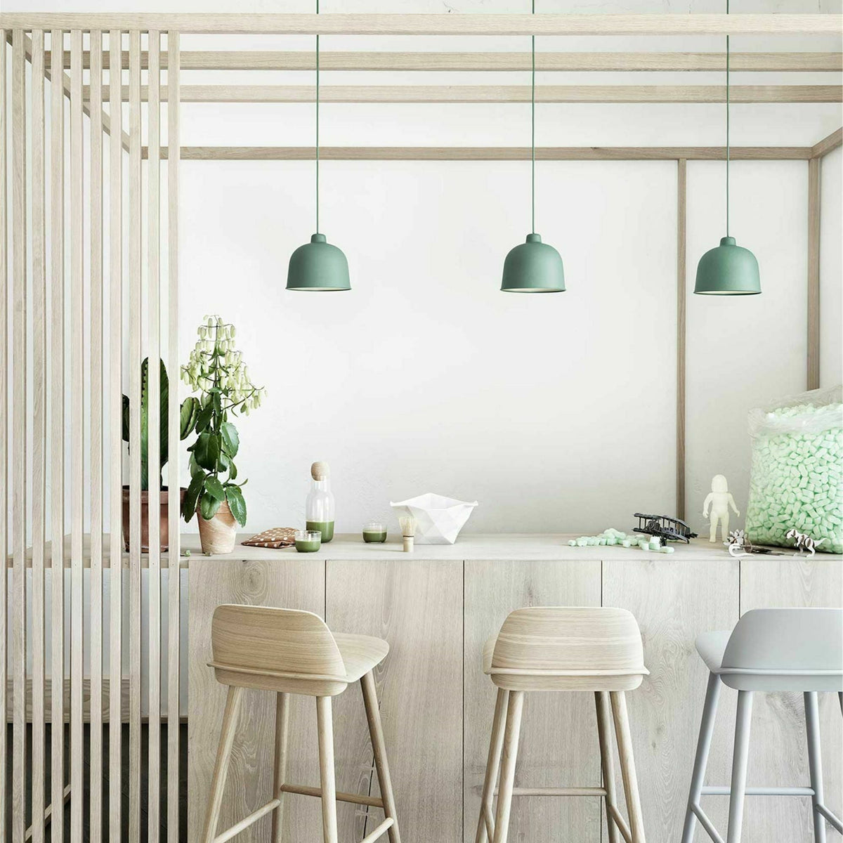 Suspension LED en fibre de bambou vert Grain - Muuto - The Cool Republic