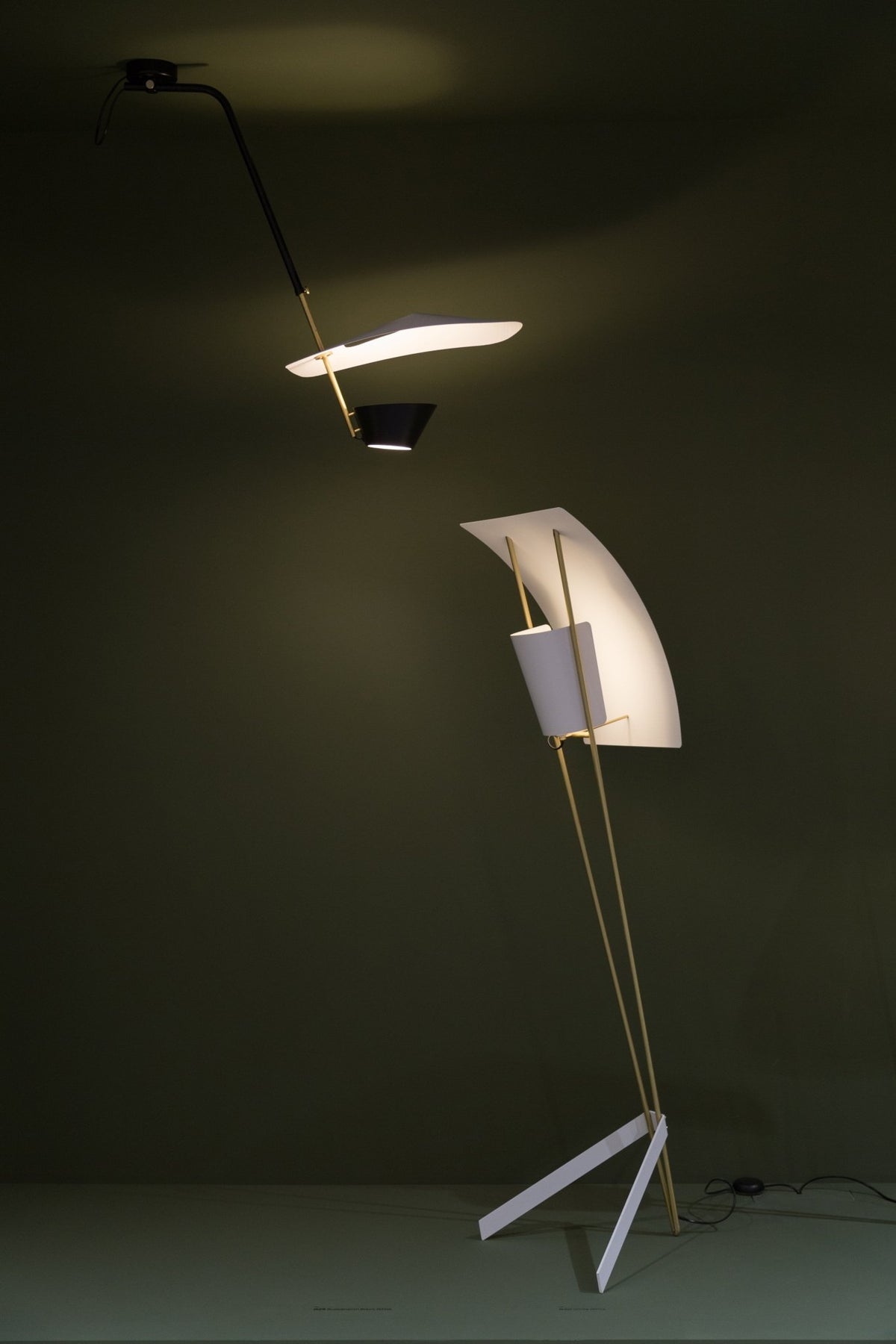 Suspension Noire et Blanche G25 Pierre Guariche - Sammode - The Cool Republic
