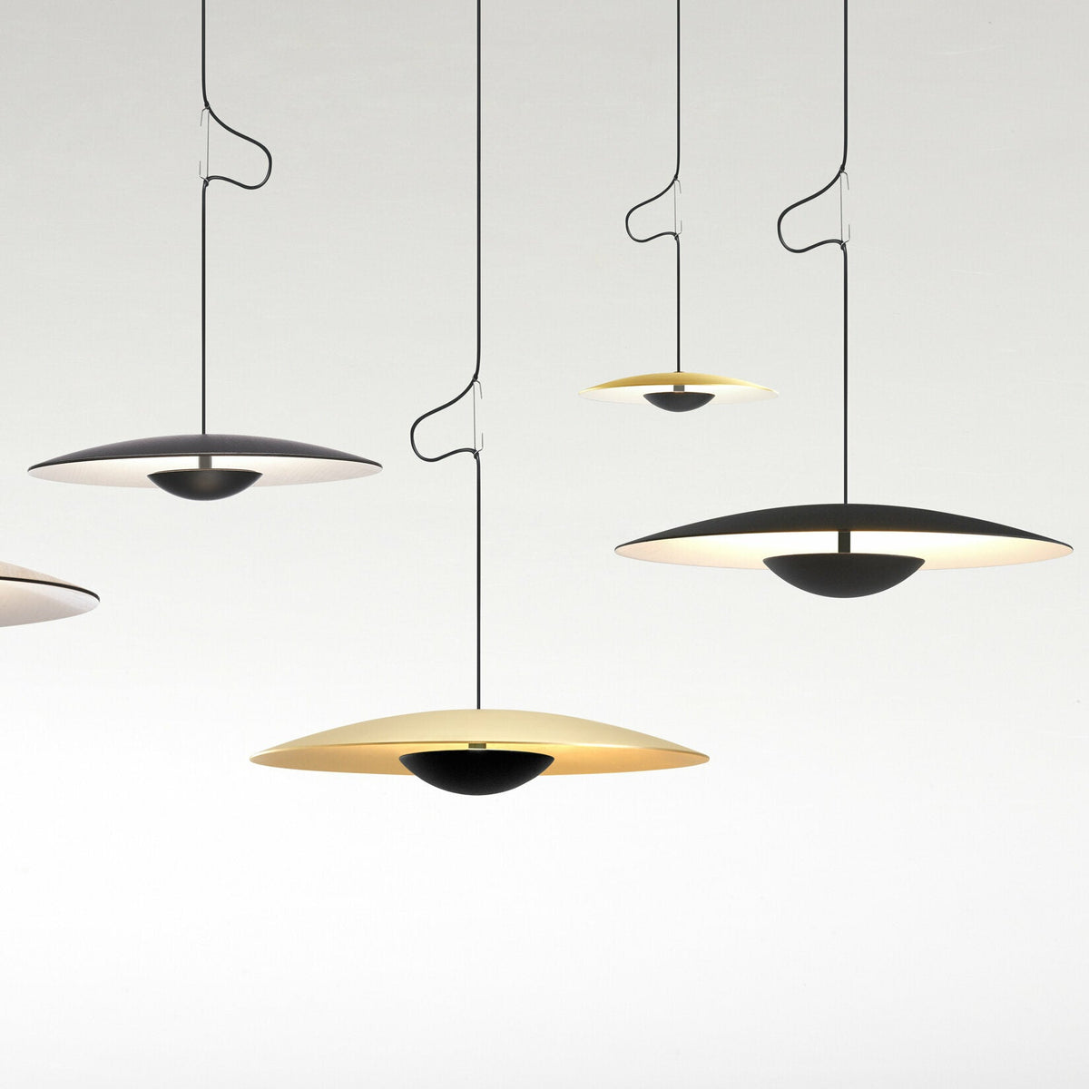 Suspension noire et blanche Ginger 32 - Marset - The Cool Republic