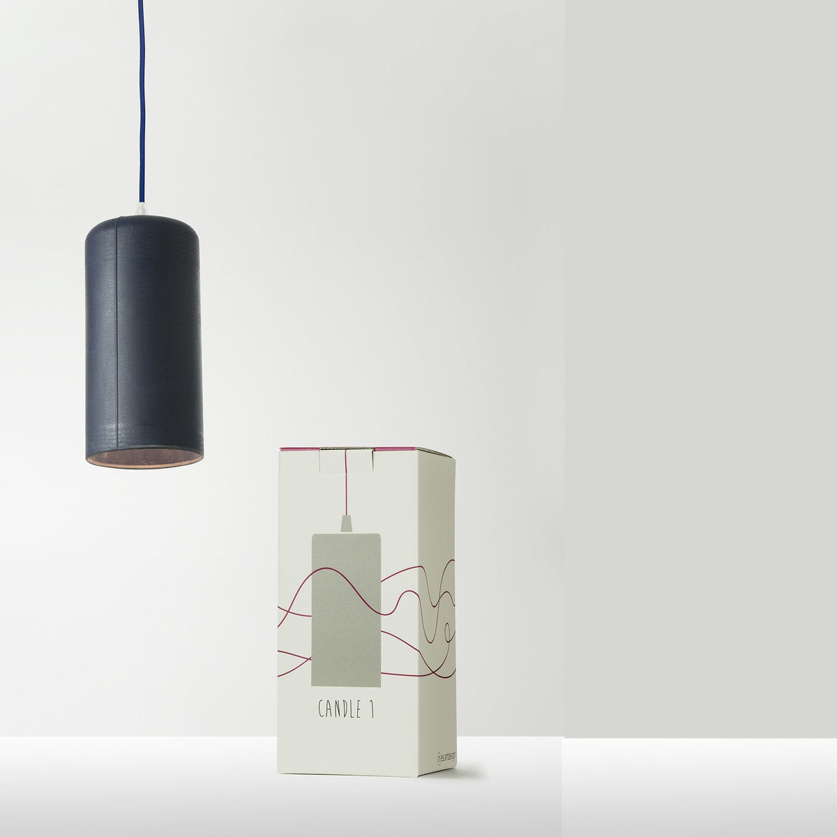 Suspension noire et bleue Candle 1 - In-es.artdesign - The Cool Republic