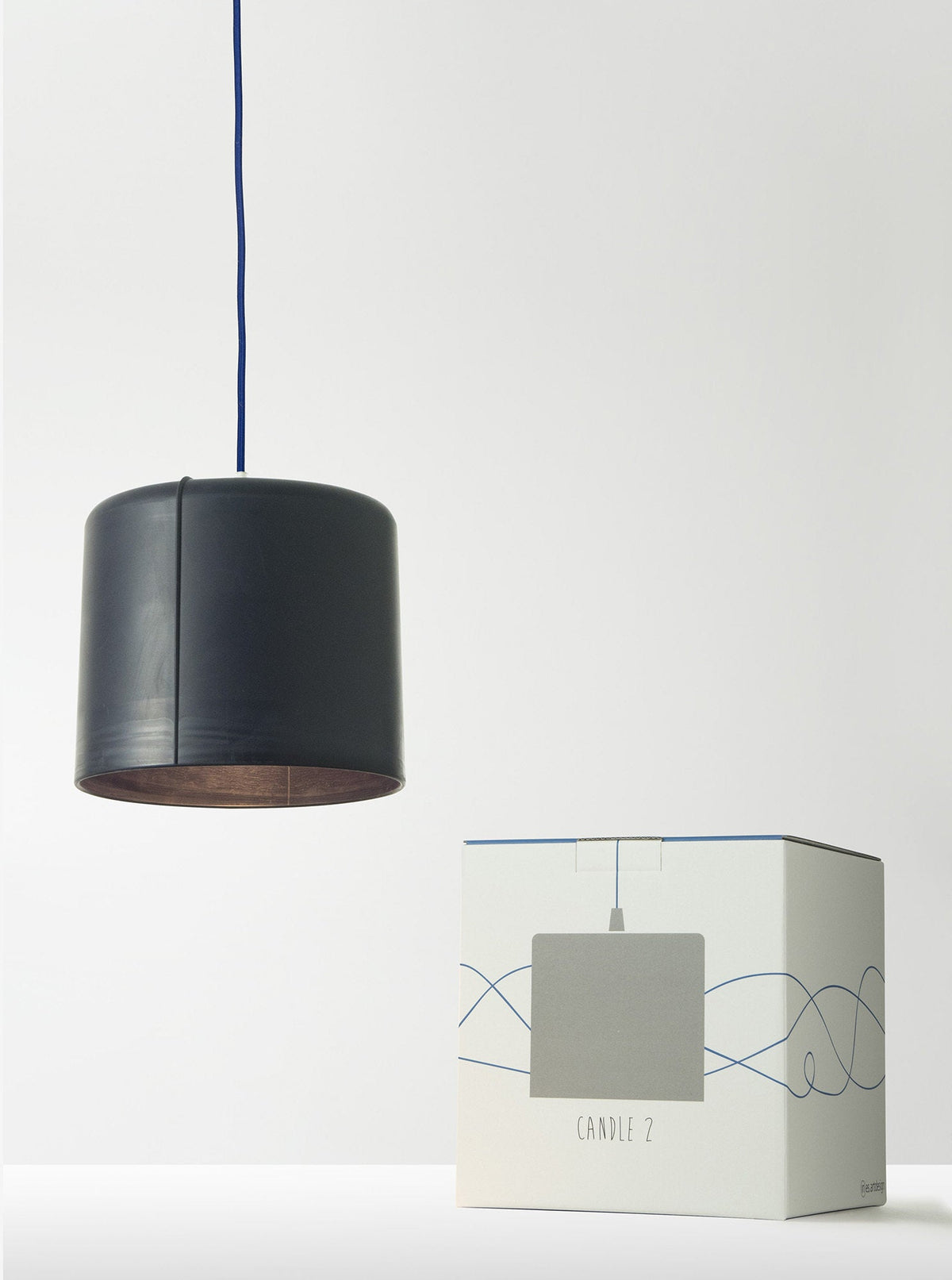Suspension noire et bleue Candle 2 - In-es.artdesign - The Cool Republic