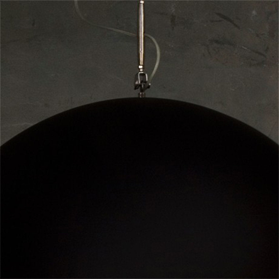 Suspension noire et dorée Mezza Luna - In-es.artdesign - The Cool Republic