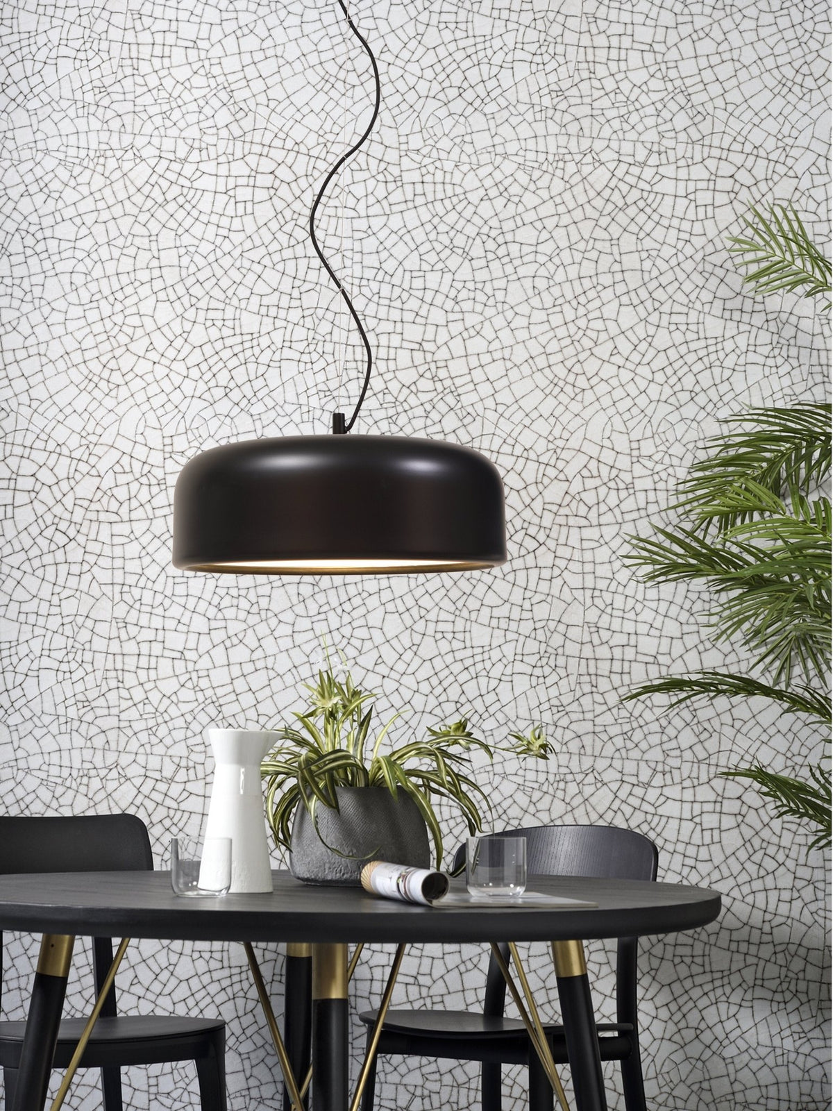 Suspension noire Marseille - It's about Romi - The Cool Republic