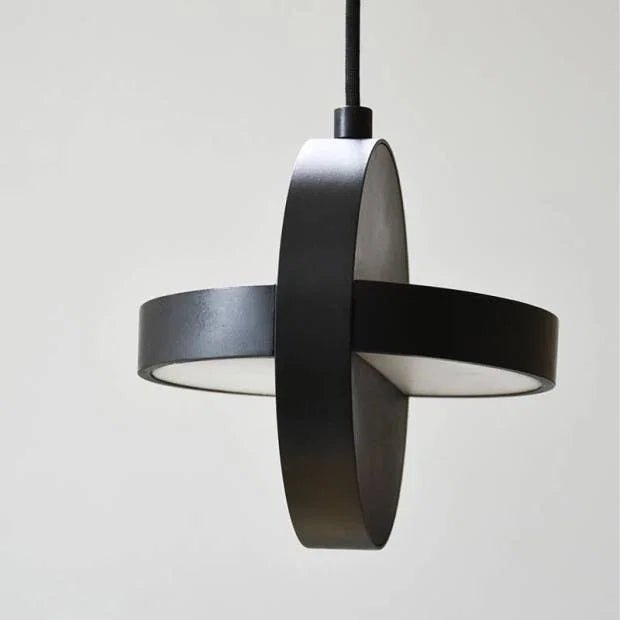 Suspension noire Plus Big - ENOstudio - The Cool Republic