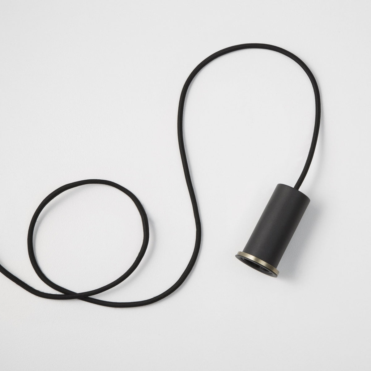 Suspension noire socket high noir Dome Collect - Ferm Living - The Cool Republic