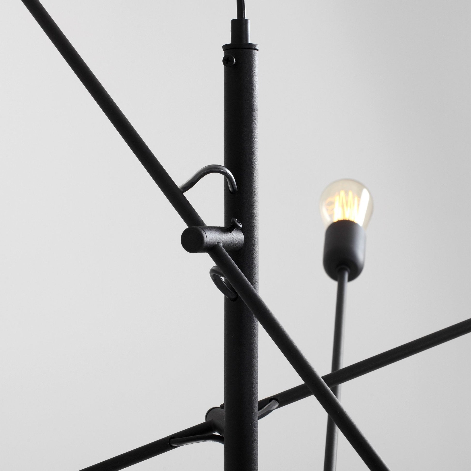 Suspension noire Twigo 6 - Custom Form - The Cool Republic