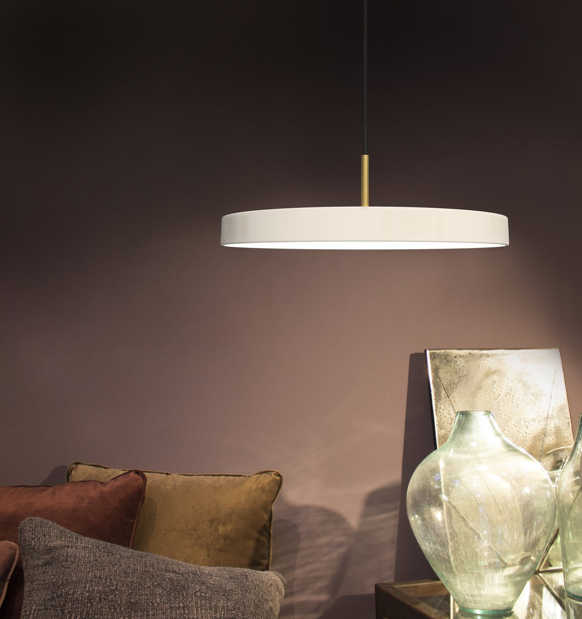 Suspension Nuance Mist détail laiton LED Asteria - UMAGE - The Cool Republic