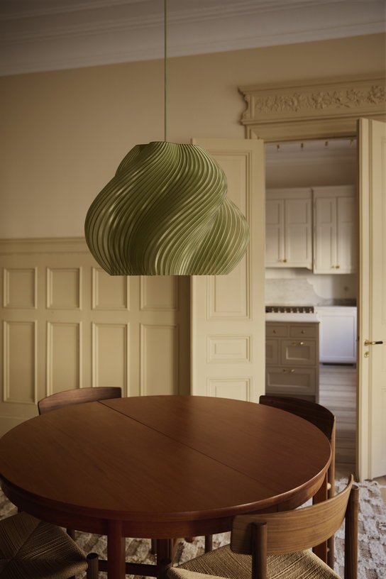 Suspension vert olive et chrome 48 cm Soft serve Mega - Crème atelier - The Cool Republic