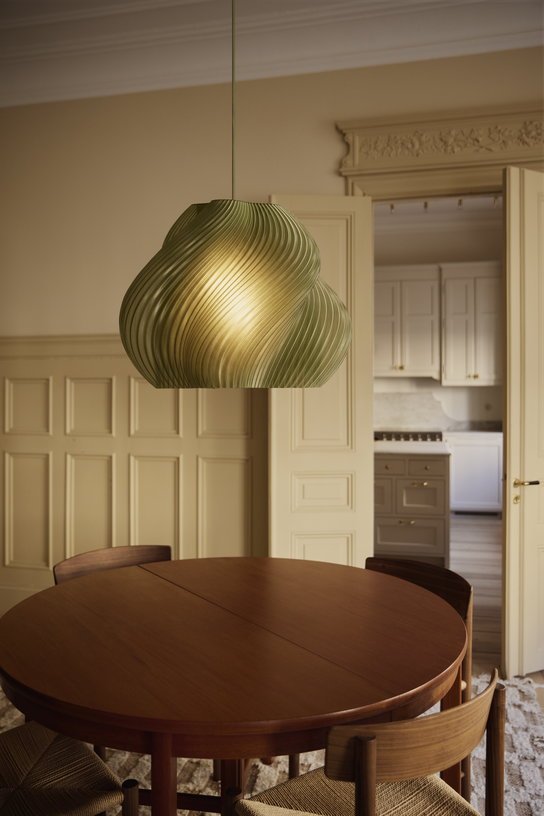 Suspension vert olive et chrome 48 cm Soft serve Mega - Crème atelier - The Cool Republic