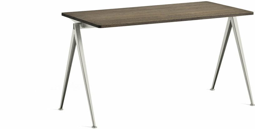 Table 140 cm en chêne massif fumé et acier beige Pyramid 01 - HAY - The Cool Republic