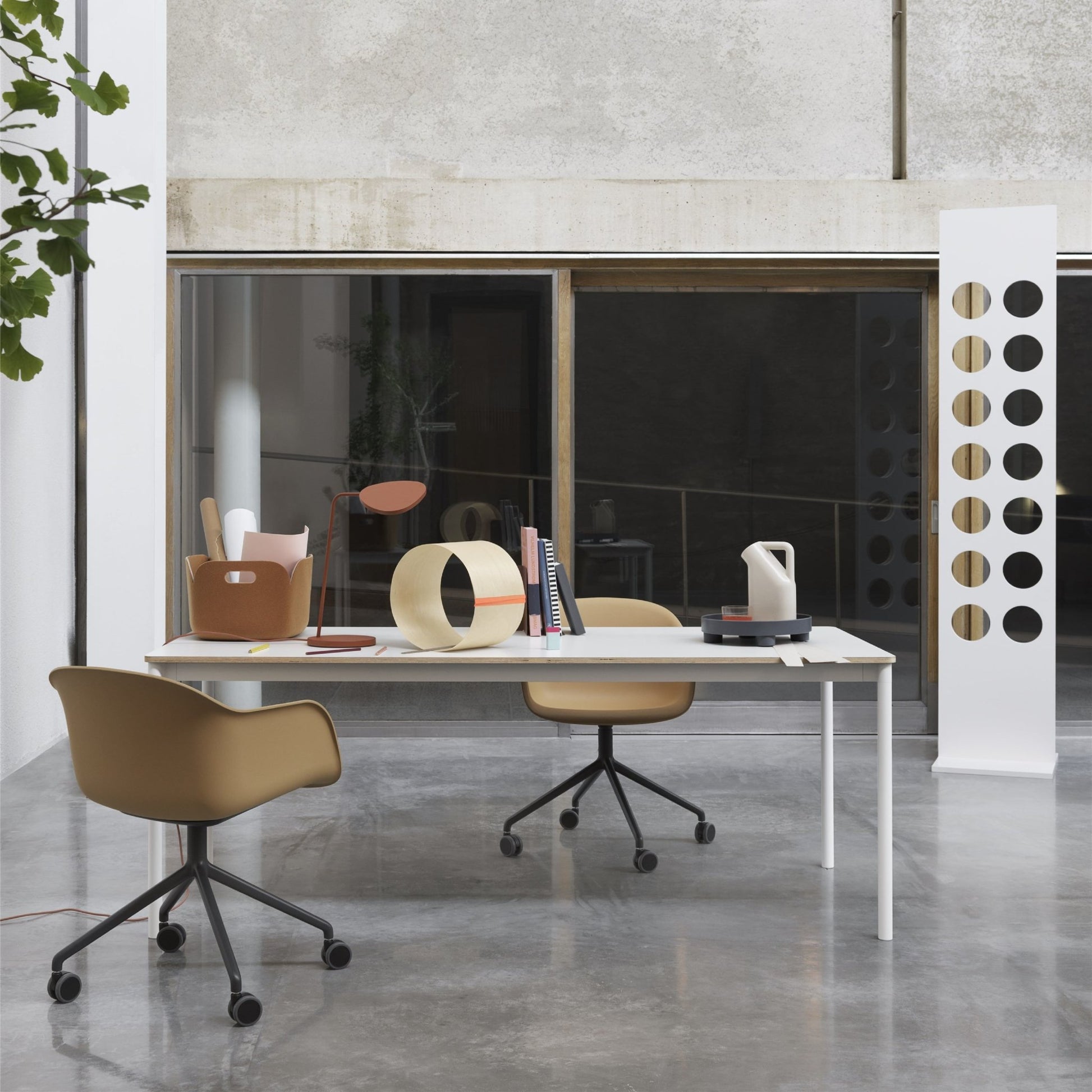 Table 190 cm blanche Base - Muuto - The Cool Republic