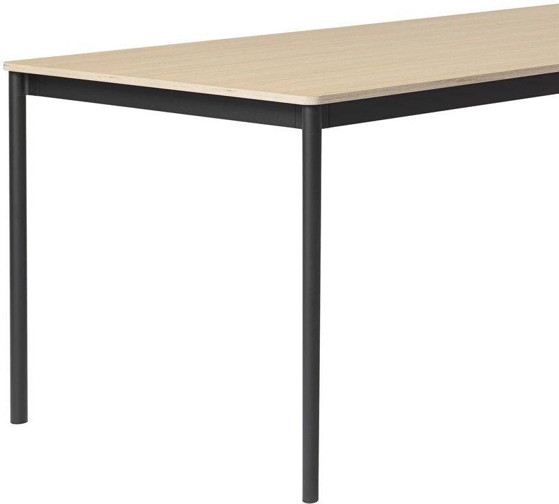 Table 190 cm en chêne piétement noir Base - Muuto - The Cool Republic