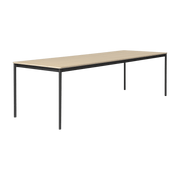 Table 250 cm chêne piétement noir Base - Muuto - The Cool Republic