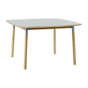 Table à manger carrée en chêne et lino gris 120 x 120 cm Form - Normann Copenhagen - The Cool Republic