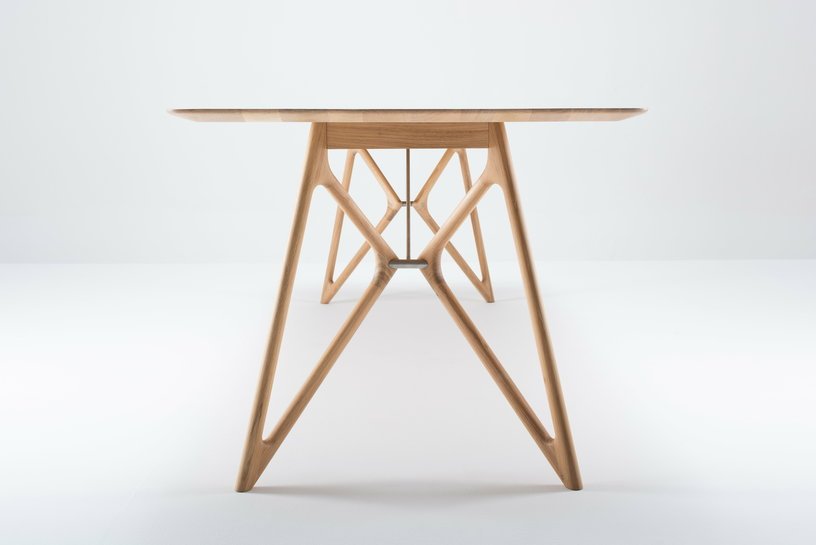 Table à manger en chêne 220 x 90 cm Tink - Gazzda - The Cool Republic