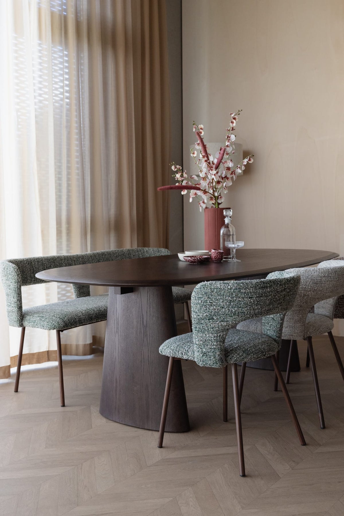 Table à manger ovale en bois marron et fer noir 220x110x76cm Carlon - White Label Living — vue 2