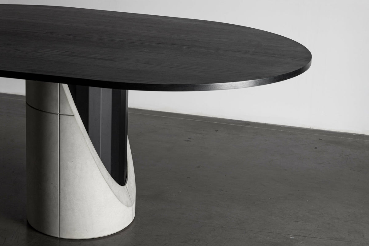 Table à manger ovale Sharp Lyon Béton - The Cool Republic