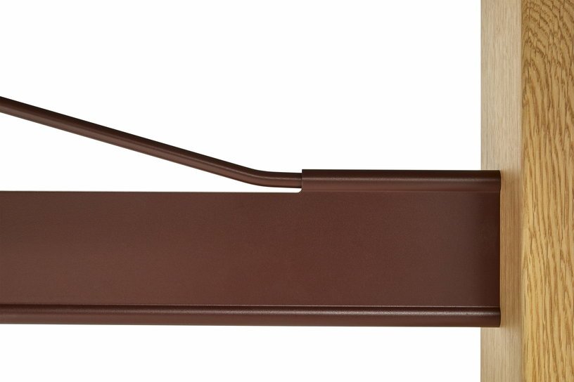 Table à manger rectangulaire en chêne naturel et terracotta 260 cm Passerelle - Hay - The Cool Republic