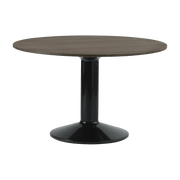 Table à manger ronde en chêne massif foncé et piètement noir 120 cm Midst - Muuto - The Cool Republic