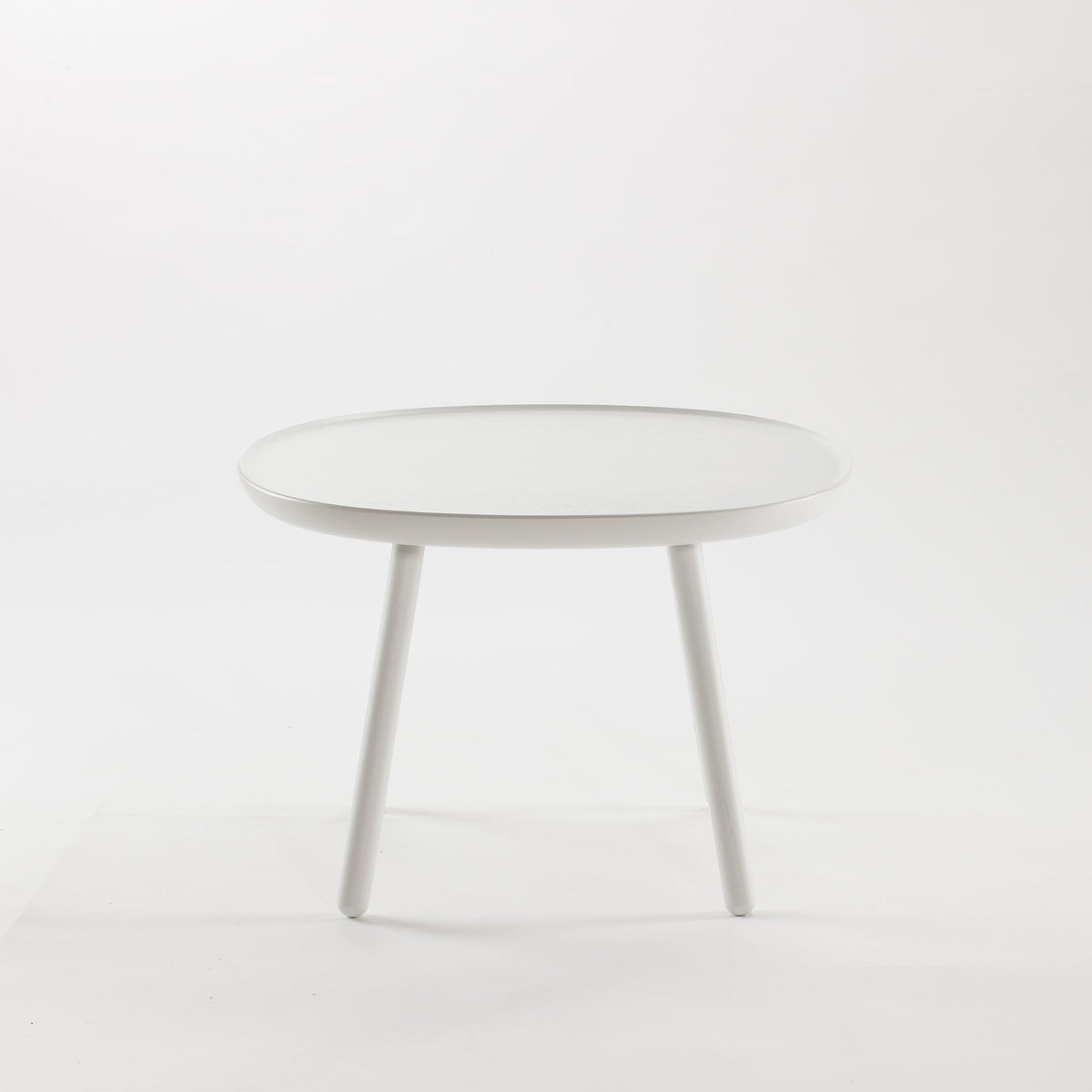 Table basse blanche 64 cm Naïve - Emko - The Cool Republic