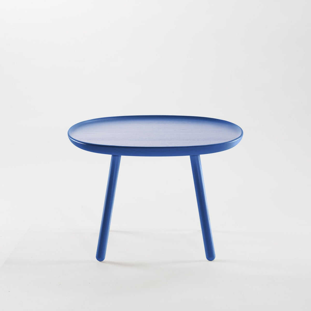 Table basse bleue 64 cm Naïve - Emko - The Cool Republic