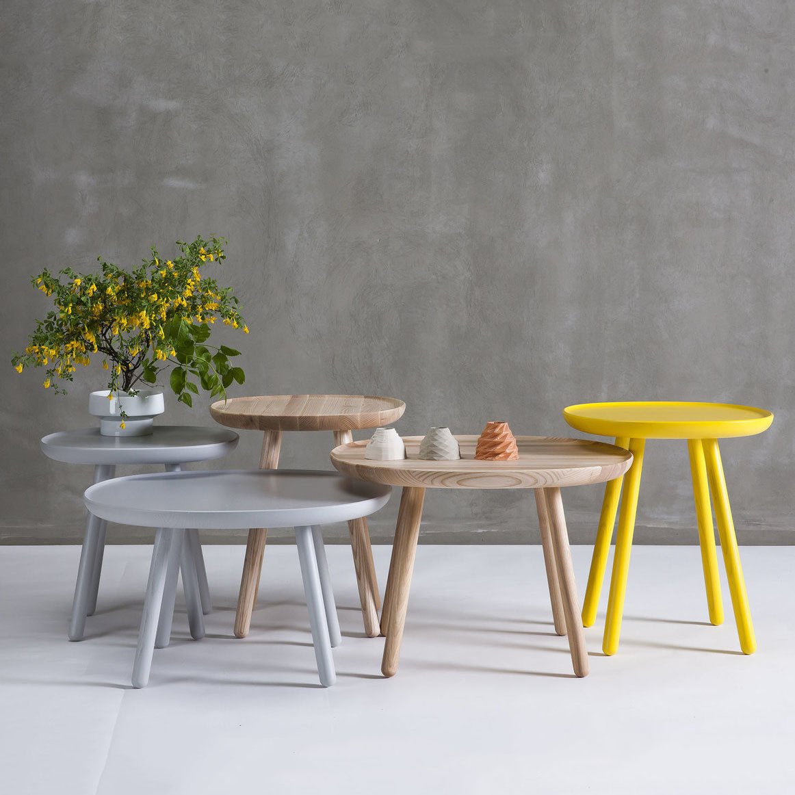 Table basse bleue 64 cm Naïve - Emko - The Cool Republic