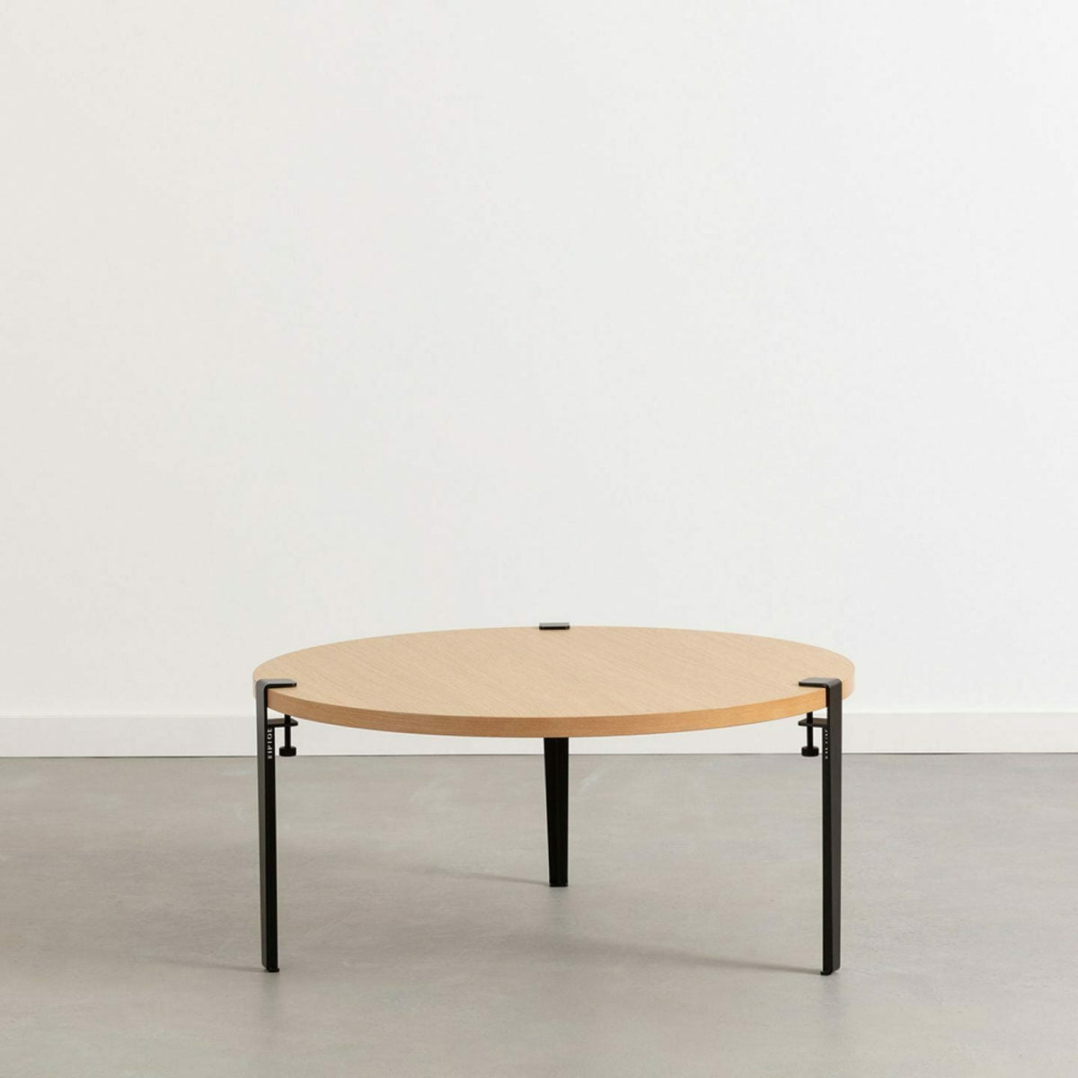 Table basse Brooklyn pieds noir graphite 43 cm - TIPTOE - The Cool Republic