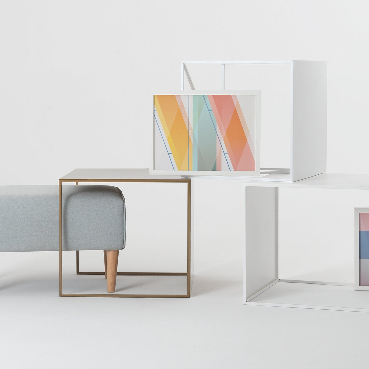 Table basse carré en métal gold 2 Wall - Custom Form - The Cool Republic
