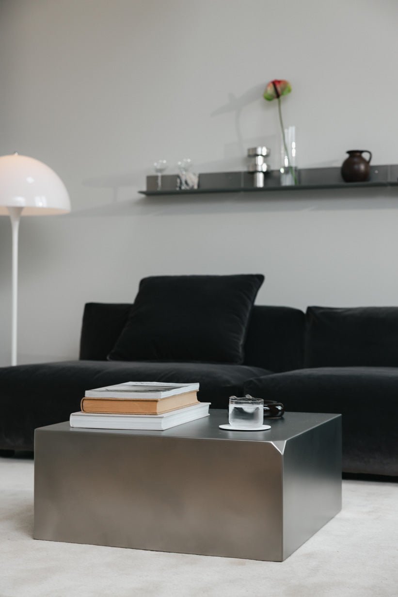 Table basse carrée en acier inoxydable sablé 63x27cm Raw c square - Metallbude - The Cool Republic