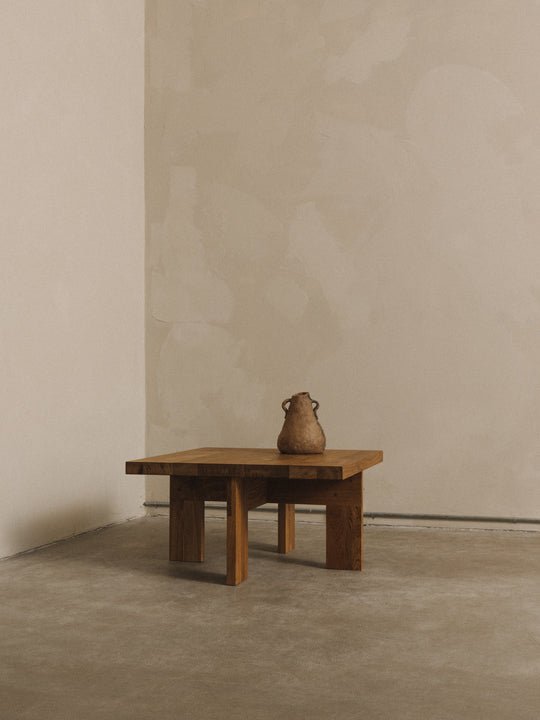 Table basse carrée style ferme en chêne naturel 70 x 70 x 37 cm Farmhouse - Frama - The Cool Republic