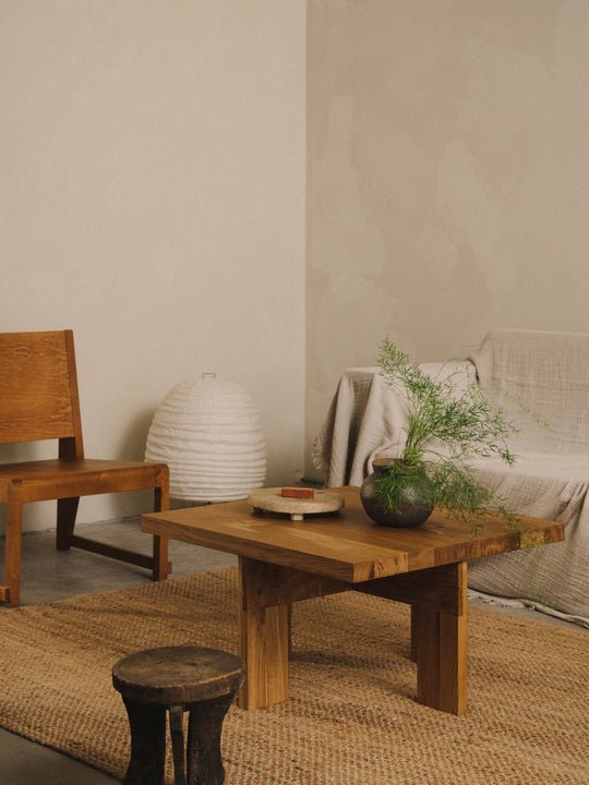 Table basse carrée style ferme en chêne naturel 70 x 70 x 37 cm Farmhouse - Frama - The Cool Republic