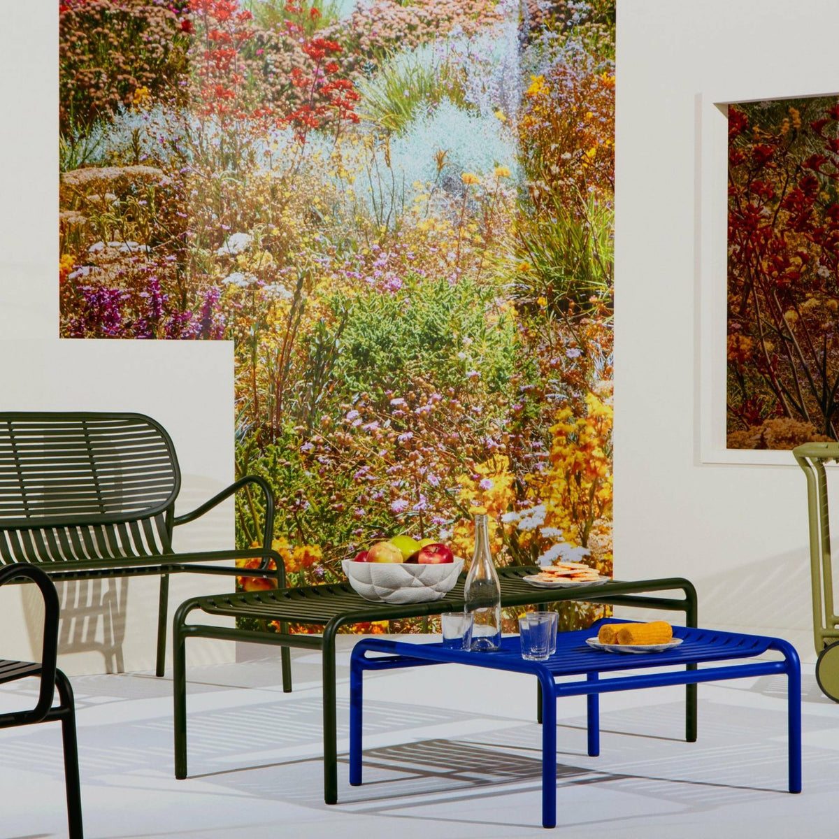 Table basse de jardin blanche 127 cm Week end - Petite friture - The Cool Republic