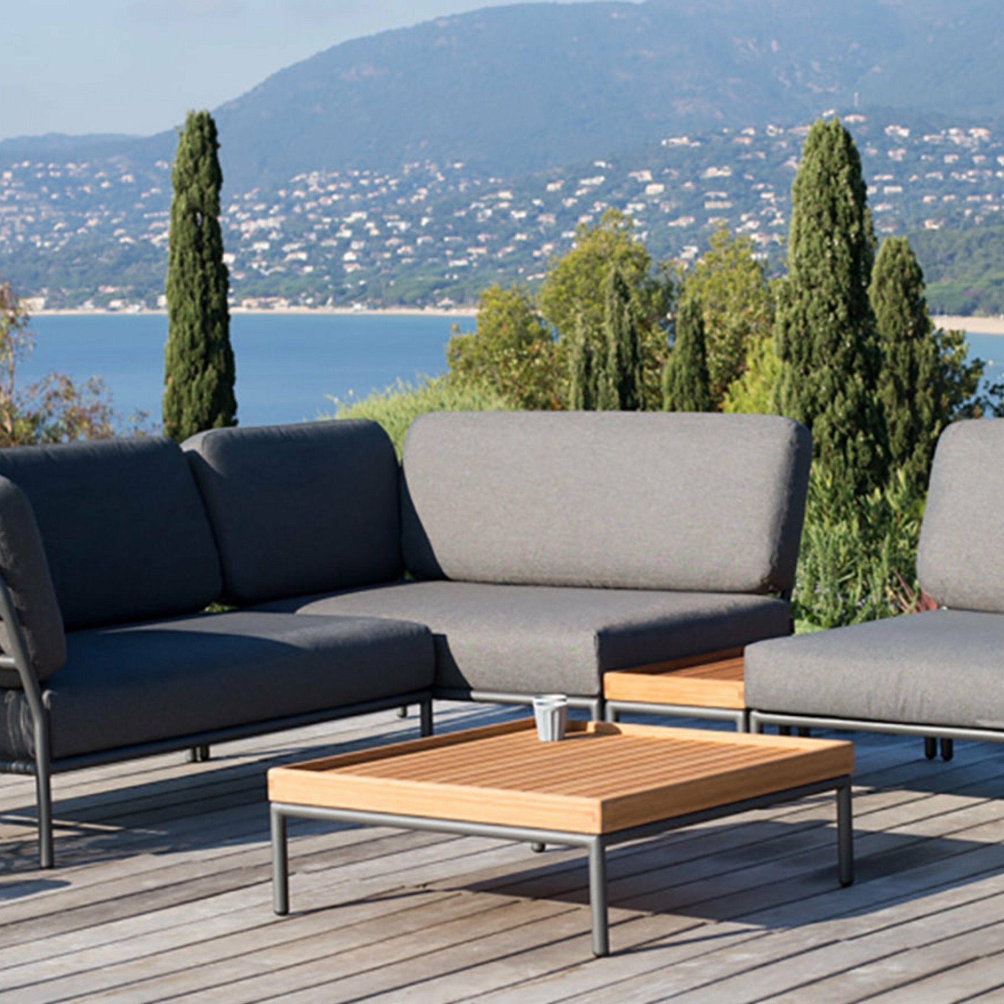 Table basse d'extérieur en bambou LEVEL - Houe - The Cool Republic