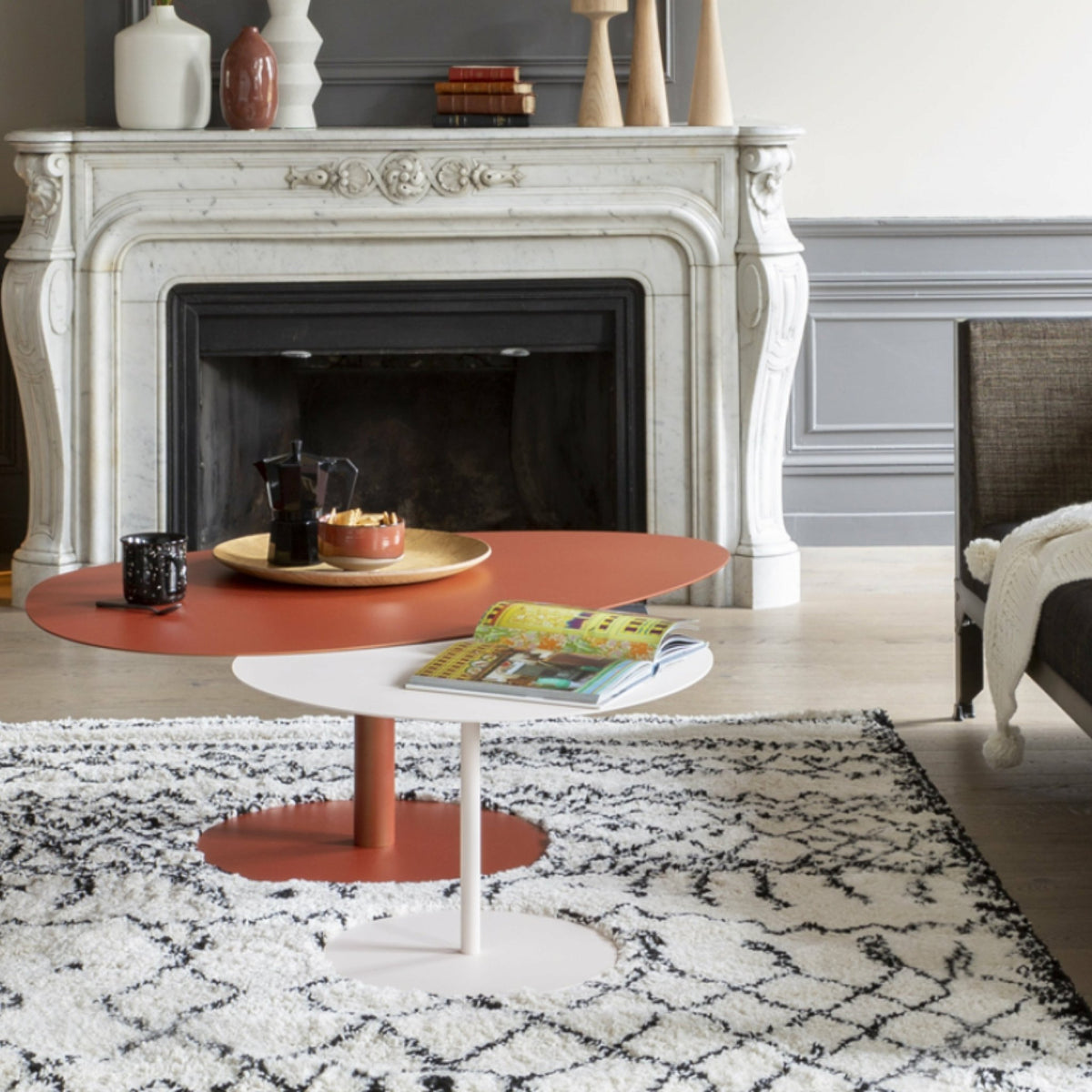 Table basse en acier mat anthracite 40 cm Galet 01 - Matière Grise - The Cool Republic
